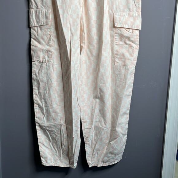 BP Pink and White Checkered High Waisted Cargo Pants Size Small - Picture 8 of 11